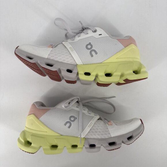 On Womens Size 7.5 Cloudflyer White Yellow Running Athletic Shoes Sneakers Flaw - Picture 4 of 9